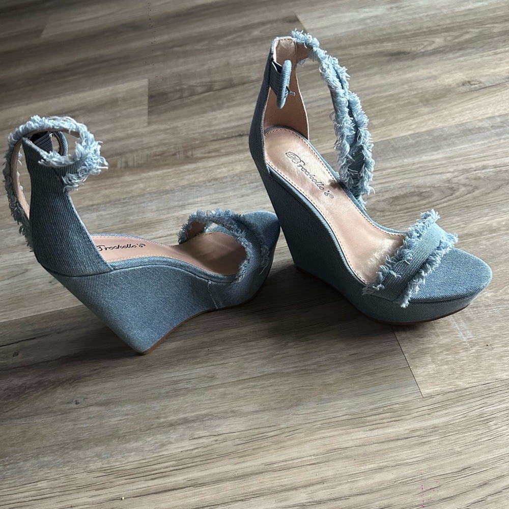 Breckelles Blue Denim Wedge Sandals Casual Chic